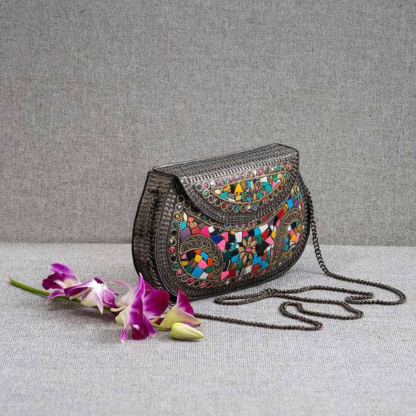 Retro Oxidized Stone Clutch